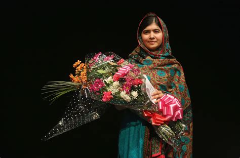 De Nobel Peace Prize en de Strijd voor het Onderwijs: Malala Yousafzai’s Onwrikbare Geest